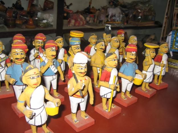 Finished Kondapalli figures carrying characters and stories
